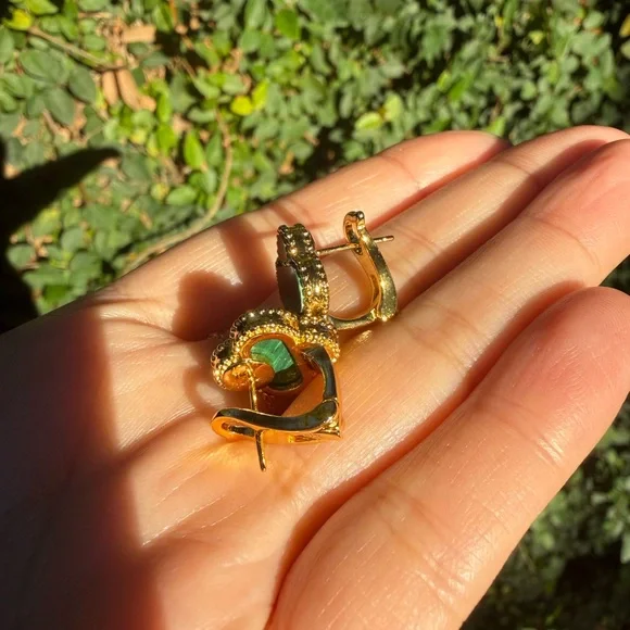 New! Gold and Green Clip-On Clover Earrings - Picture 4 of 7